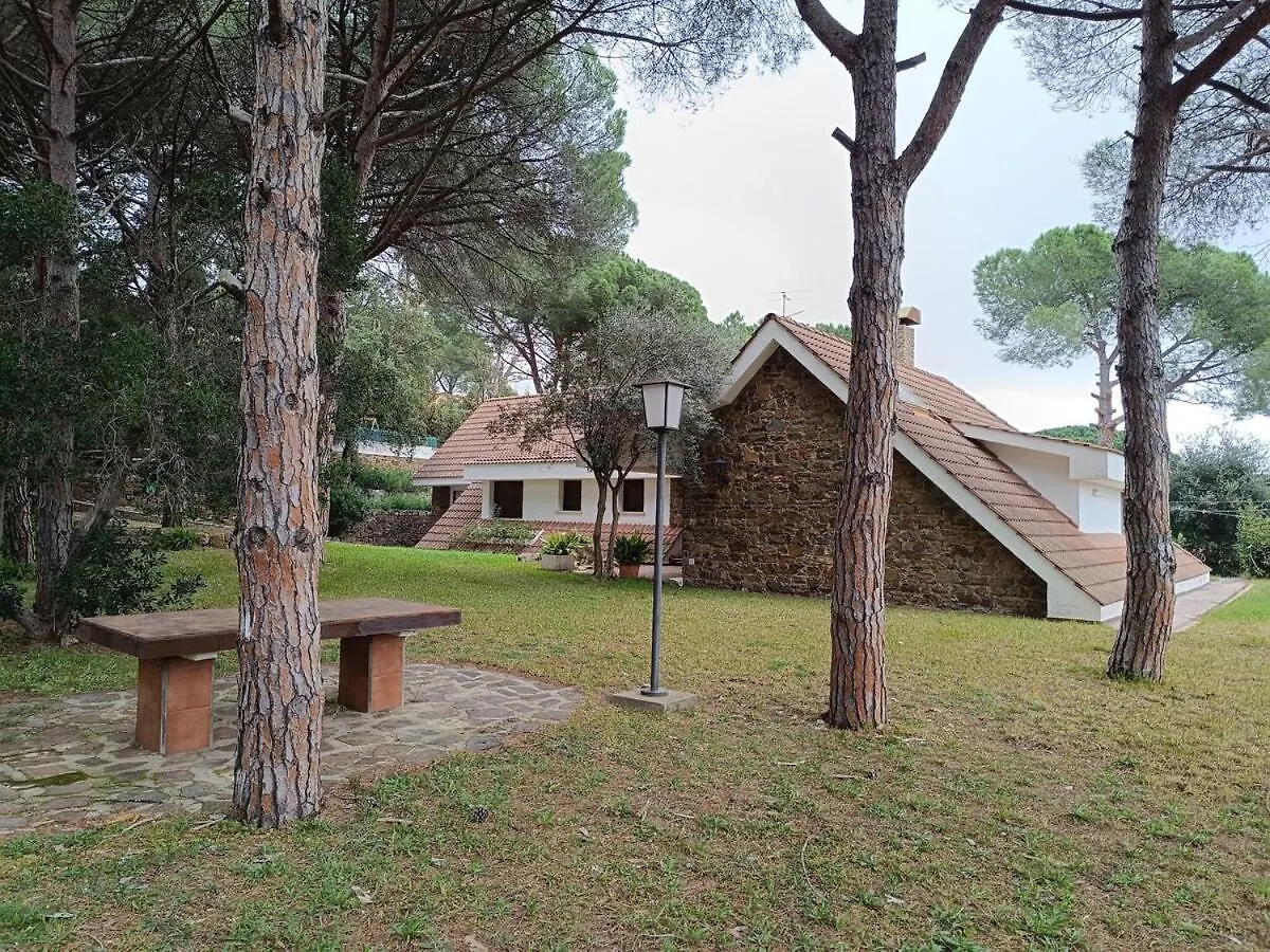 House With A Large Garden And A Pool Villa Calonge